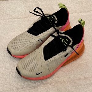 Nike Women's Air max 270 Sneakers - Pink with Orange Accents